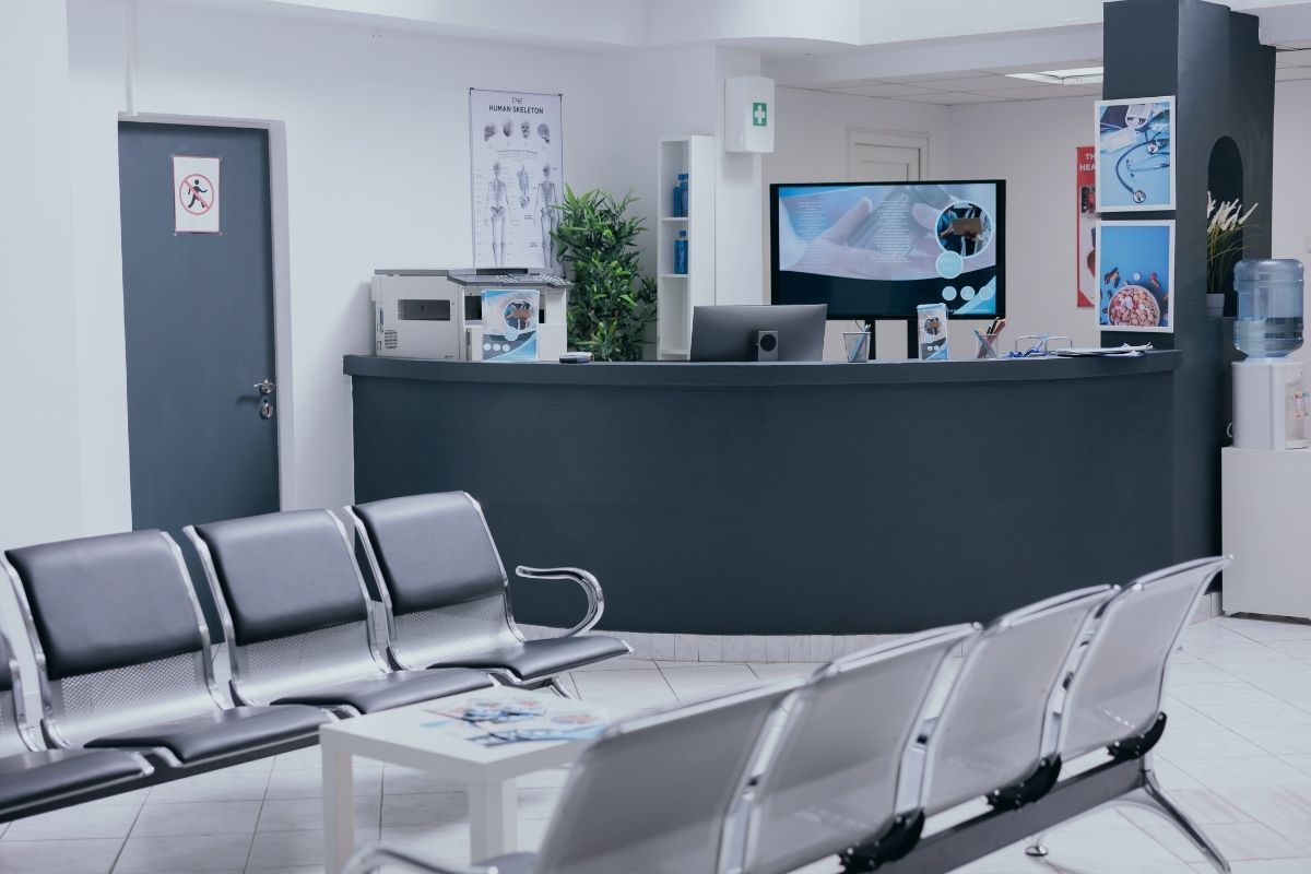 HSE fertility hub age limits – clinic waiting area representing eligibility reviews and access restrictions